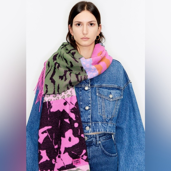 BIMBA Y LOLA XL Winter SCARF leopard print pink and orange - Sold Out - Picture 12 of 15